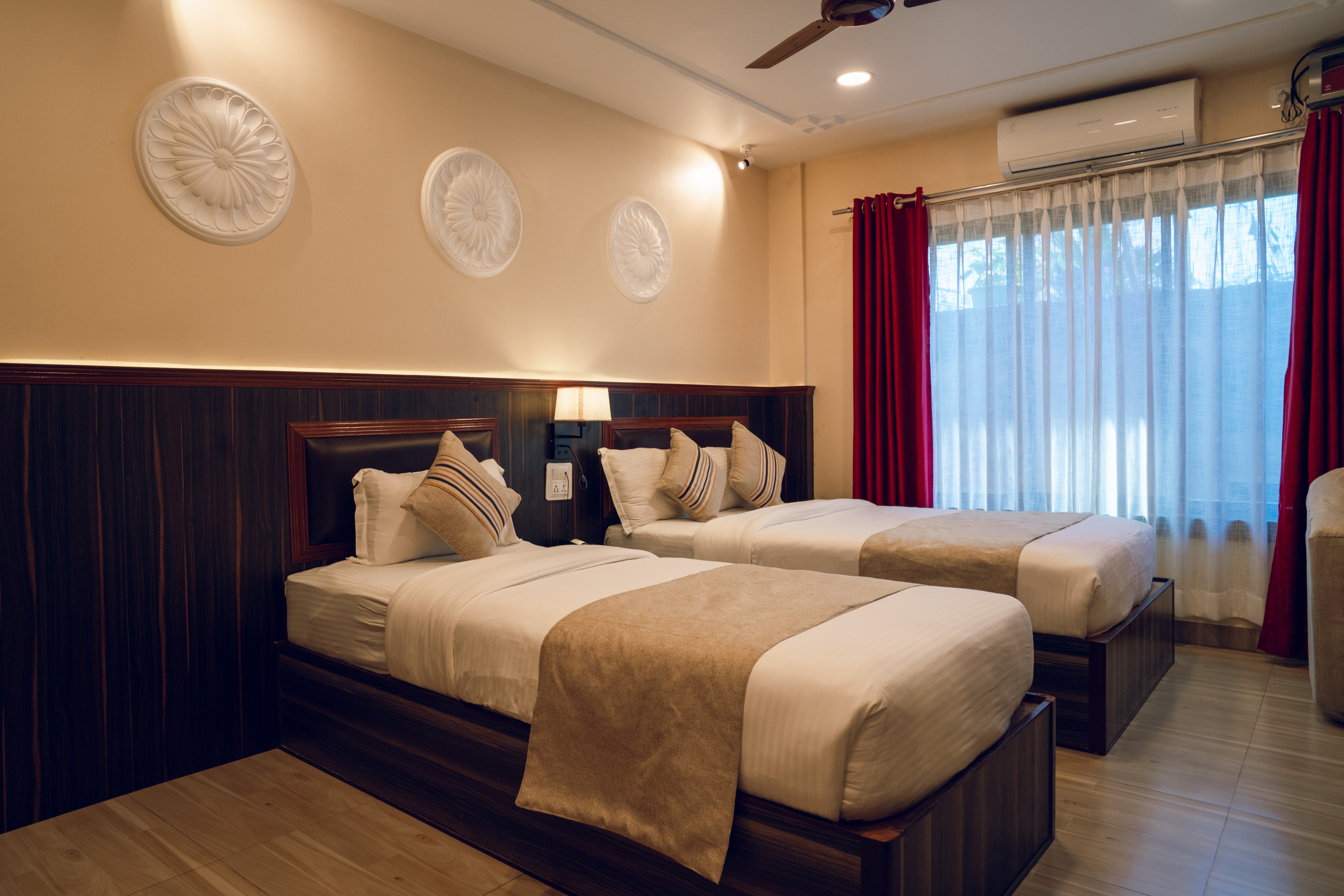 Deluxe Twin Room Only